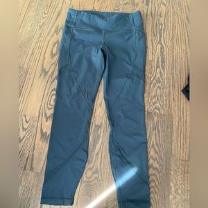 Lululemon cropped teal leggings